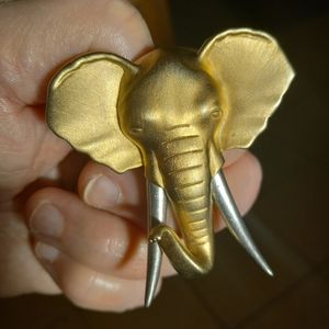 Vintage Elephant Brooch/Pin